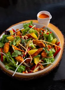 Ensalada Nikkei